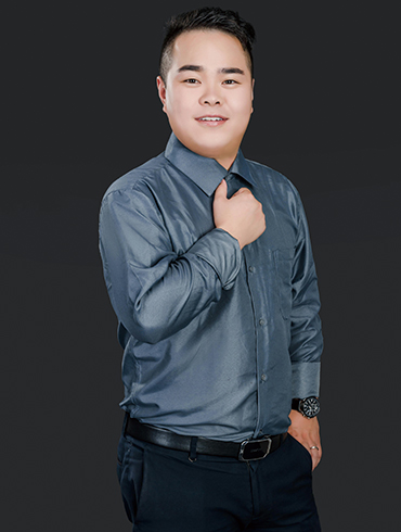 杨加玉